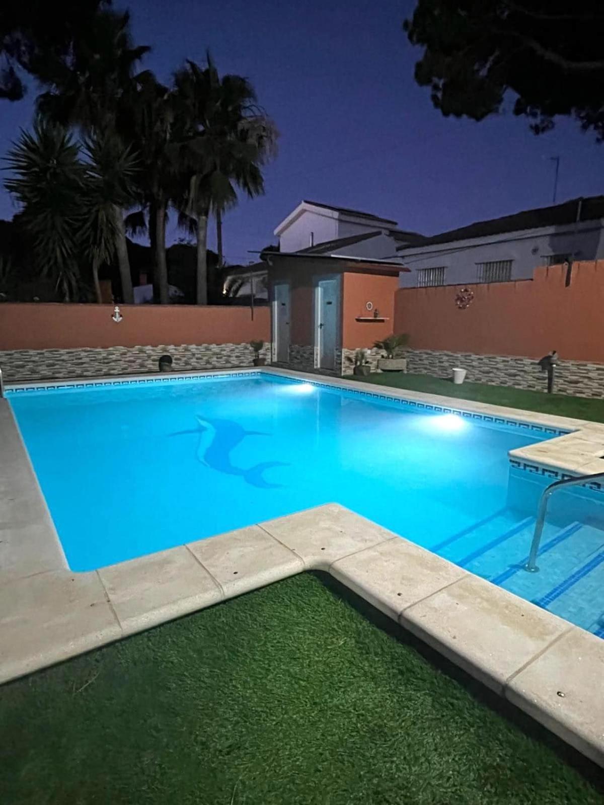 Chalet Los Pinos Con Piscina Privada Novo Sancti Petri Dış mekan fotoğraf